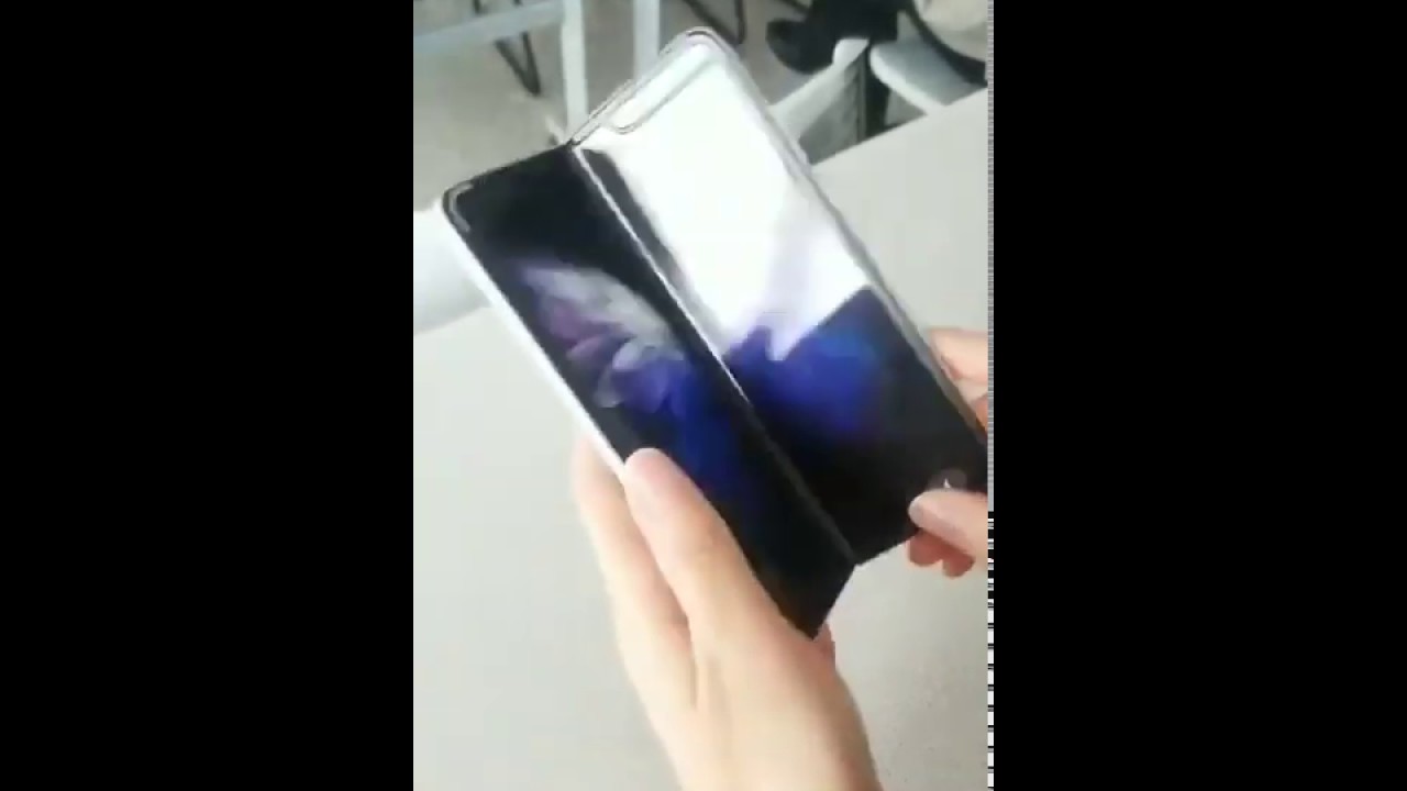 Samsung W20 Hands On Leaks