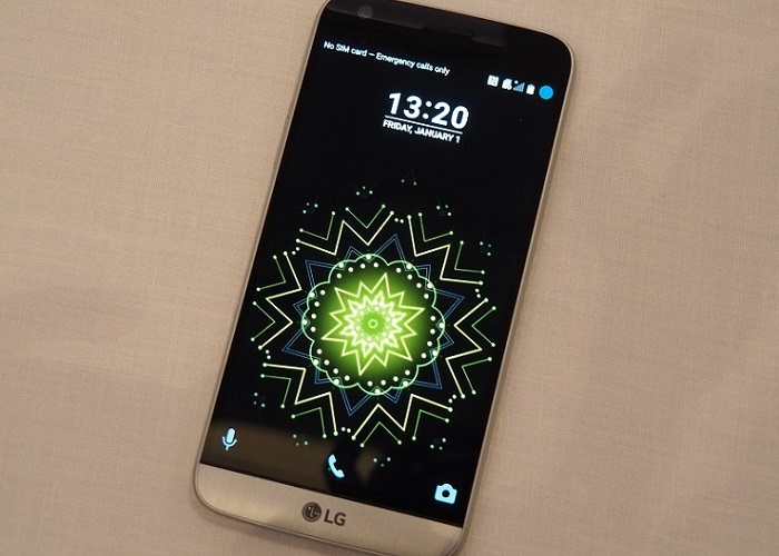 LG no montará una pantalla OLED curva en el G6