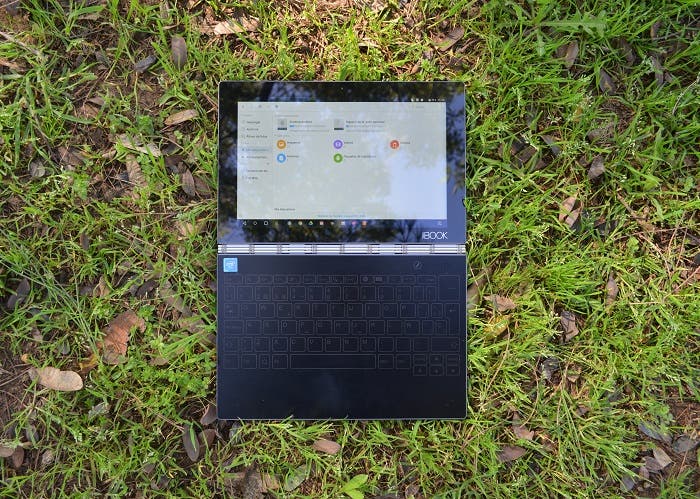 Lenovo Yoga Book