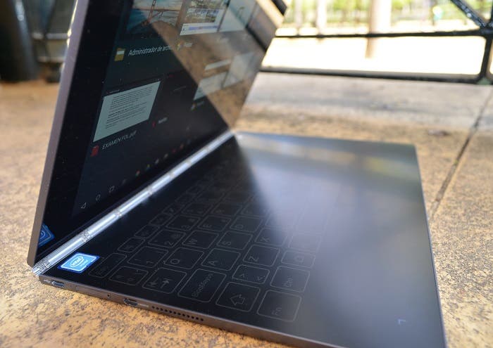 Lenovo Yoga Book