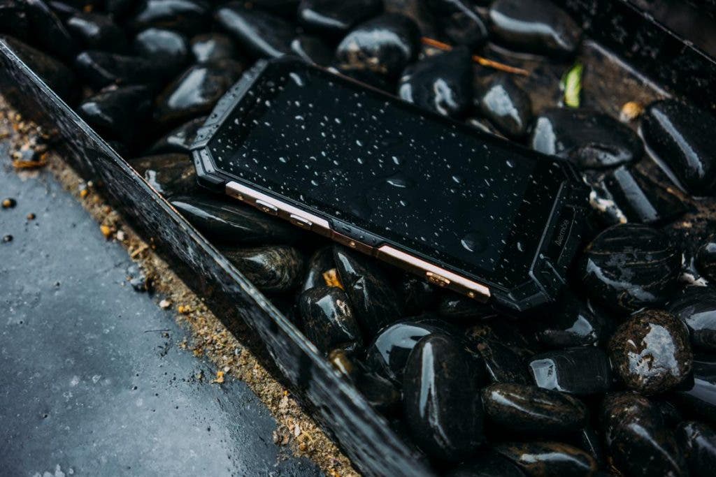 Aermoo M1: el smartphone con cámara de 21 MP y dureza garantizada