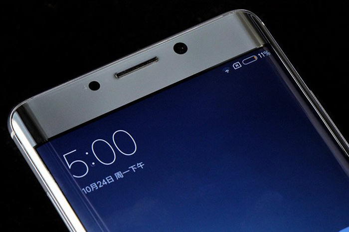 El diseño del Xiaomi Mi Note 3 podría ser similar al del Samsung Galaxy Note 8