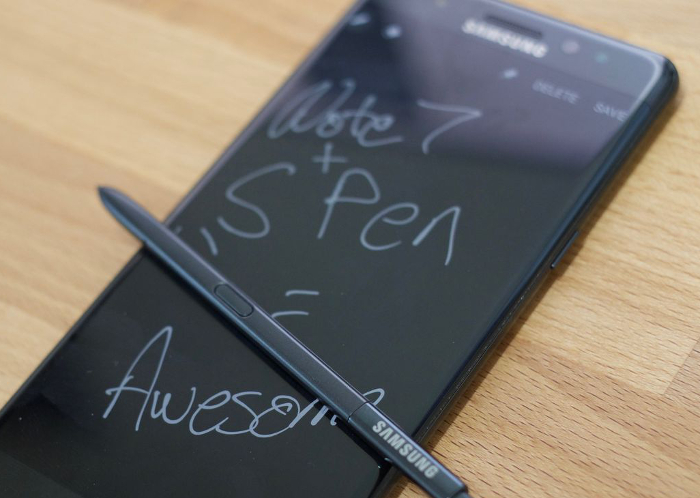 La pantalla del Samsung Galaxy Note 8 cambiará por culpa del iPhone 8