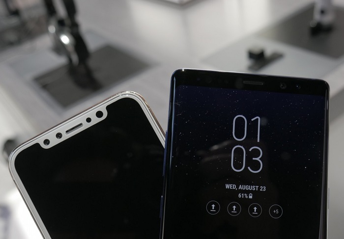 Fotos reales muestran el diseño del Samsung Galaxy Note 8 frente al iPhone 8