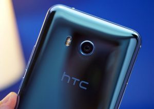 HTC continúa en caída libre: la compañía seguirá recortando la plantilla