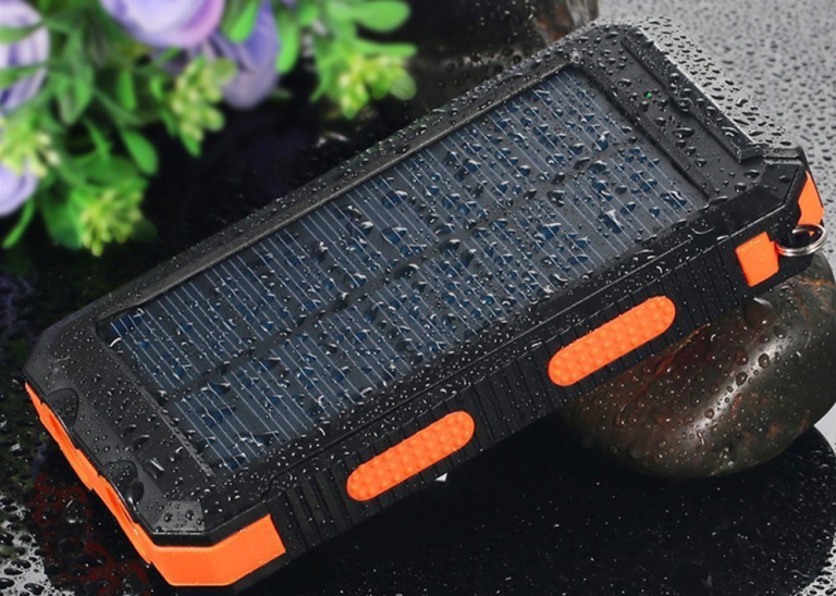 Las mejores baterías externas resistentes que puedes comprar en Amazon