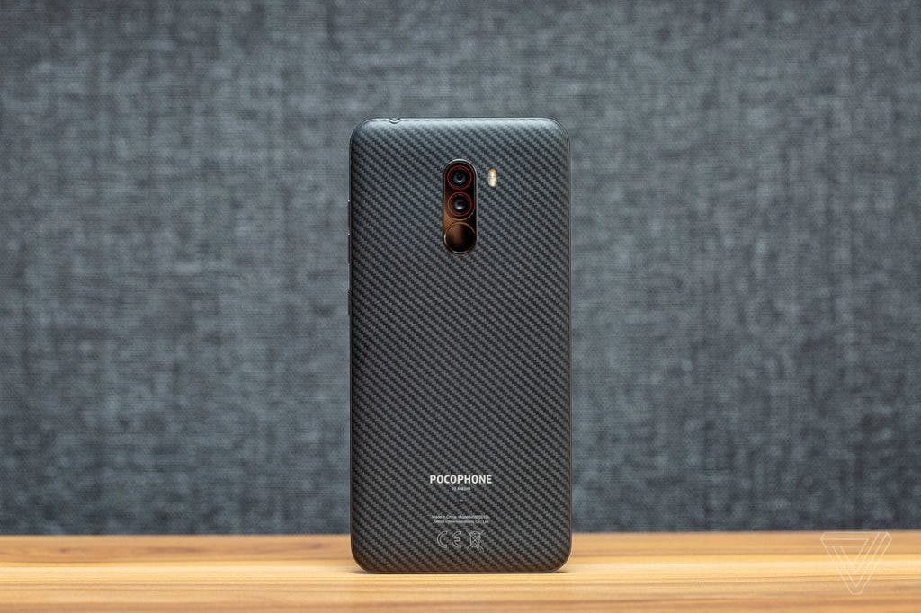 El Pocophone F1 recibe su mayor actualización hasta el momento: grabación 4K a 60 fps, Game Turbo y más
