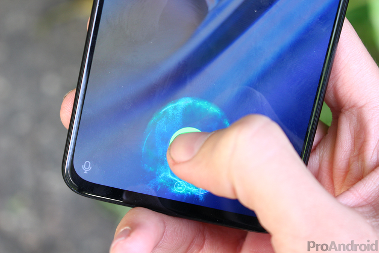 El lector de huellas en pantalla del OnePlus 6T funciona a pesar de los arañazos en el cristal