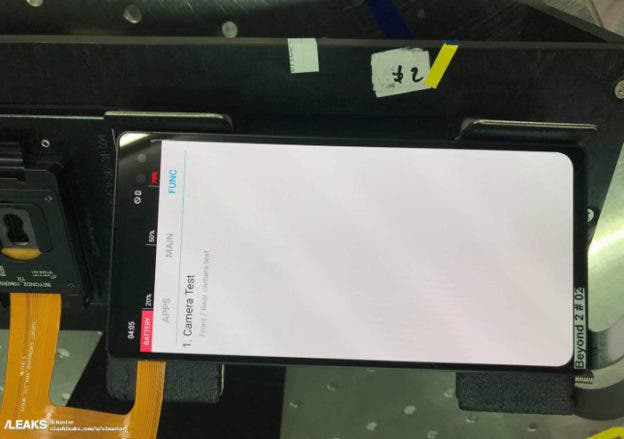 Filtrado el primer prototipo del Samsung Galaxy S10 con un notch en la esquina