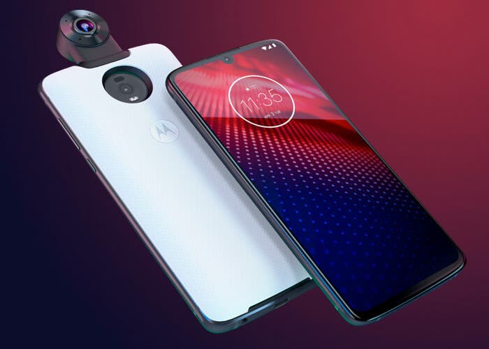 Motorola renuncia a la gama alta: no habrá Moto Z4 Force ni Play este año