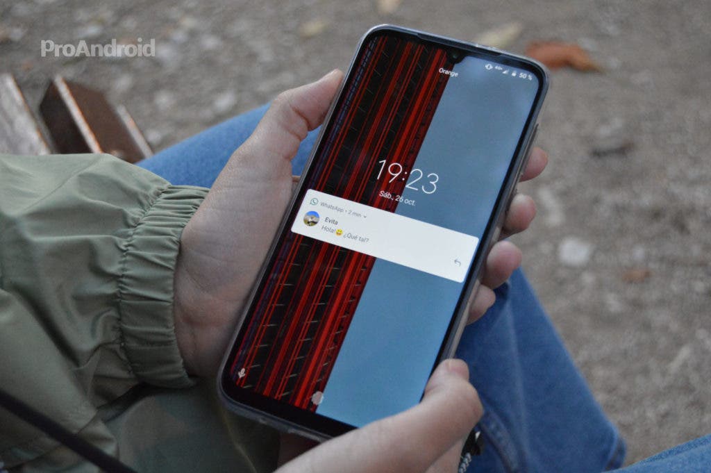 Así es el diseño real del Motorola Moto G8 Power en imágenes reales