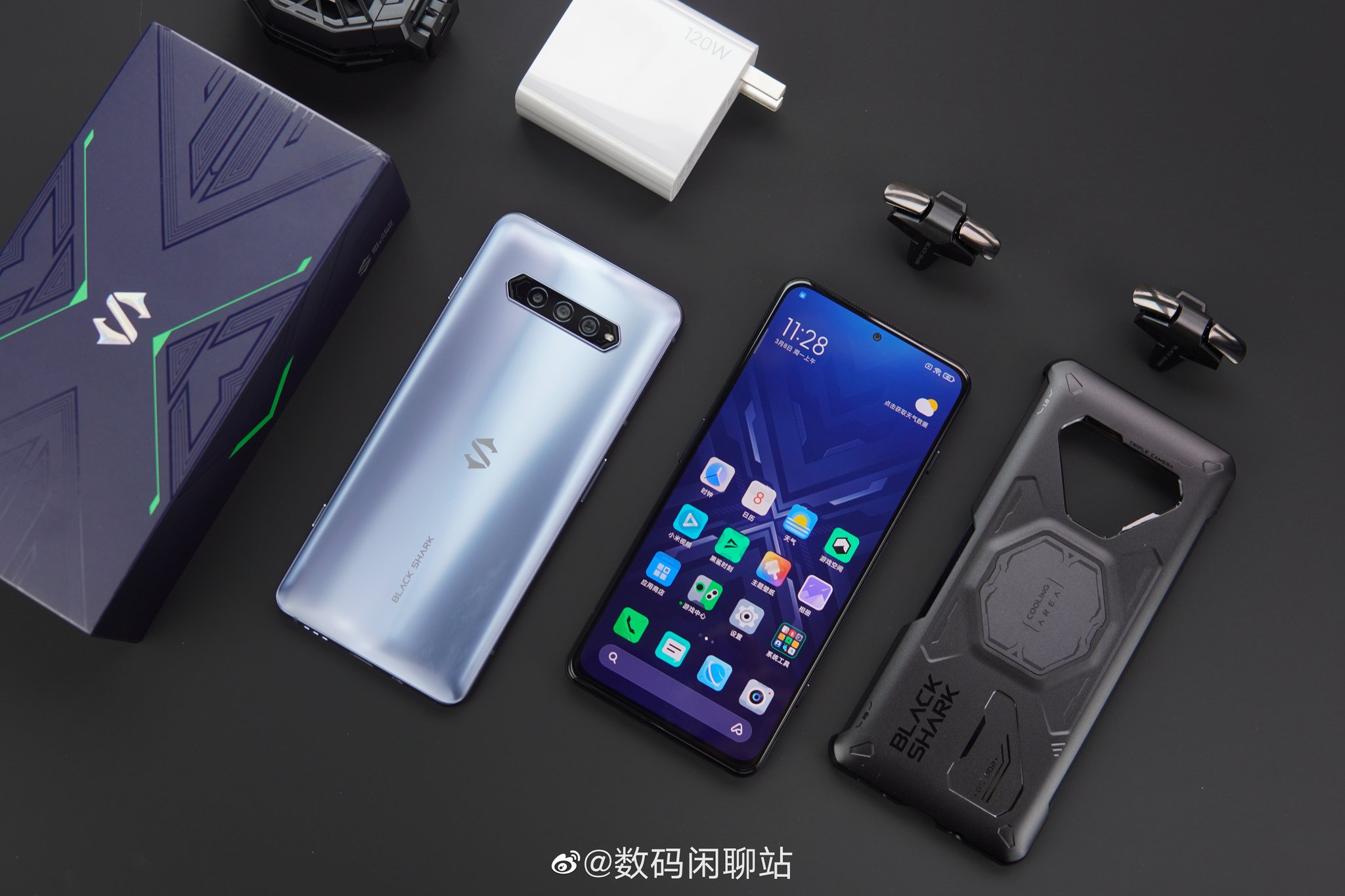 Телефоны shark pro. Black Shark 4 Pro. Xiaomi Black Shark 4 Pro. Xiaomi Black Shark 4 Pro 256gb. Ксиаоми Блэк Шарк 4 12/256.