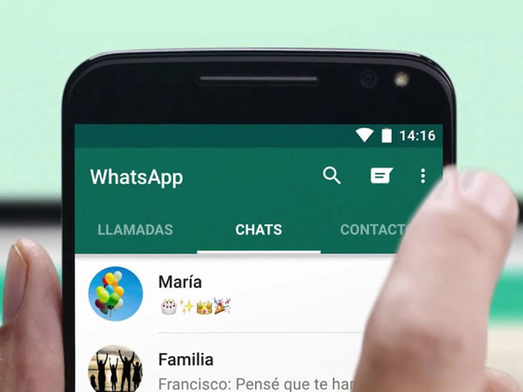 Oculta el «en línea» de WhatsApp y lee todos los mensajes que has recibido