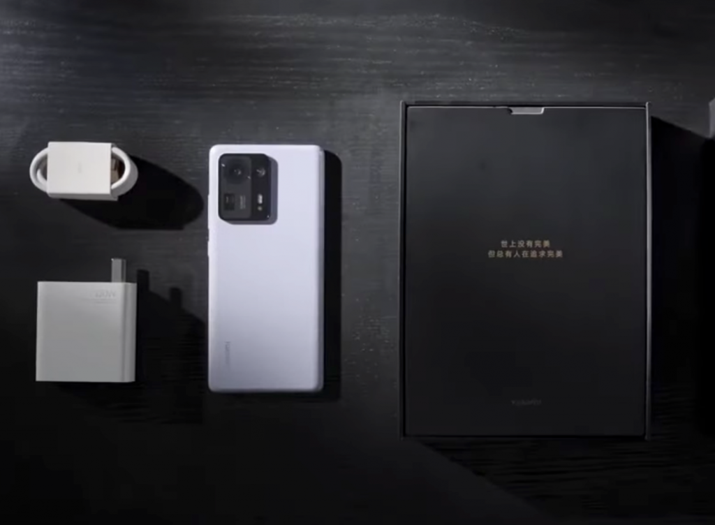 Así es el Unboxing del Xiaomi más bonito y espectacular de 2021