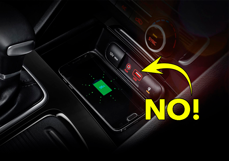 Deja de cargar el móvil en el USB de tu coche: esta alternativa es mucho mejor