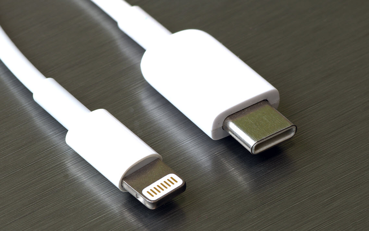 Los iPhone tendrán el mismo conector que tu Android: Apple ha confirmado el cambio a USB C