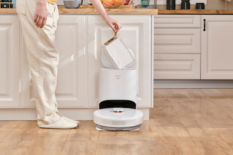 Dreame tira la casa por la ventana: hasta 250 euros de descuento en los mejores aspiradores inteligentes