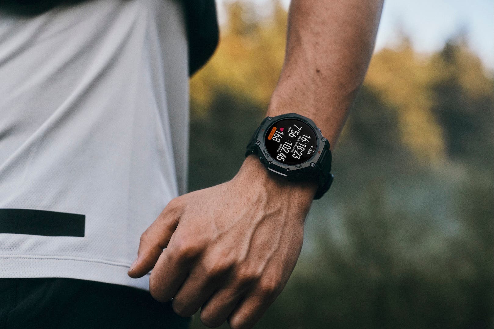 Un reloj inteligente con gran diseño, ese es el Amazfit T-Rex 3 Pro