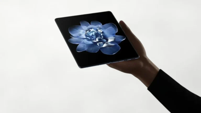 El nuevo plegable tipo libro de Xiaomi llegará en julio como el rival directo del futuro Galaxy Z Fold 8