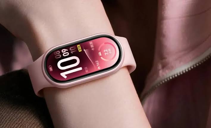 Xiaomi Band 11 sigue manteniendo un diseño realmente llamativo y compacto