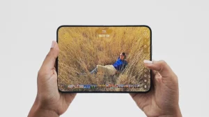 La pantalla del iPhone Duo se hunde al presionar sobre el pliegue a un día de su estreno