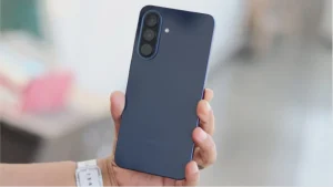Android 17 empieza a llegar a los Galaxy A: este es el primero en recibirlo